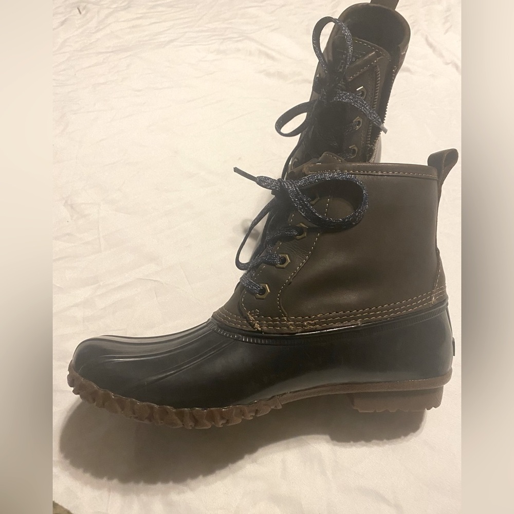 Duck boots- by Bass